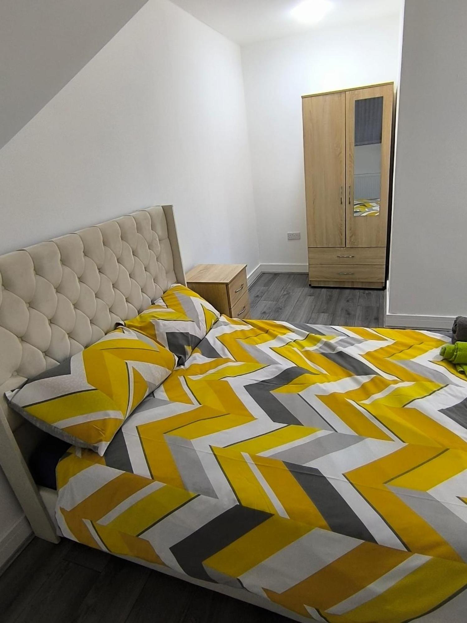 Spacious Full Home - Perfect For Families & Groups Oldbury  Exterior foto